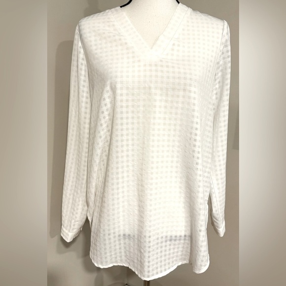 Adrianna Papell white lightweight longsleeve Blouse - Picture 1 of 9